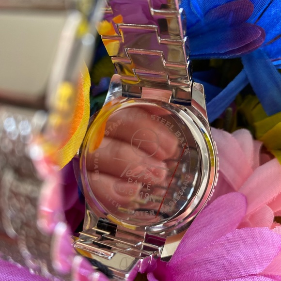 NEW* Men silver flashy big face watch - Picture 10 of 10